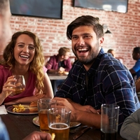 Uitnodiging voor een bedrijfsuitje maken? Hier moet je opletten.