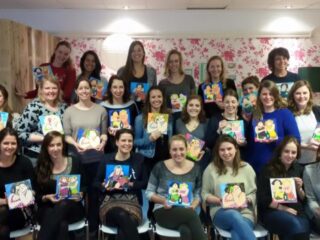 Schilderuitje Dikke Dames Schilderen Teamuitje Bedrijfsuitje Vrijgezellenfeest